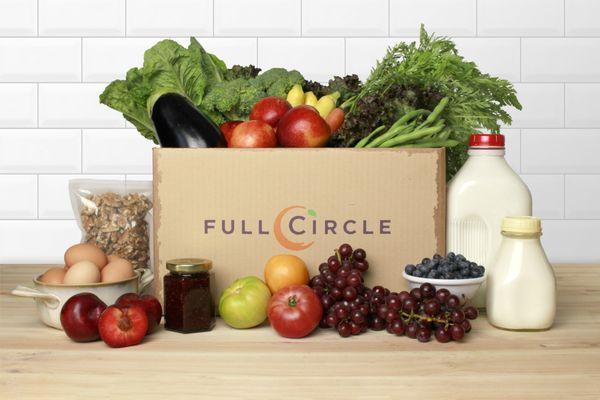 Full Circle farm brings the best of the farmer's market right to your door. Customize your box to even include groceries like eggs and dairy