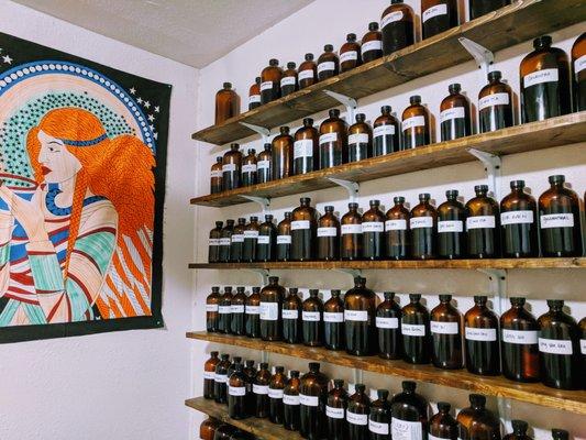 Luna Acupuncture & Apothecary