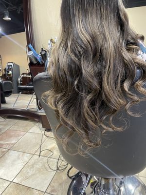 Blow out with curls