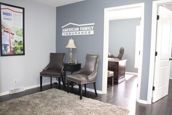 Newly Remodeled Reception area at our Overland Park Office.