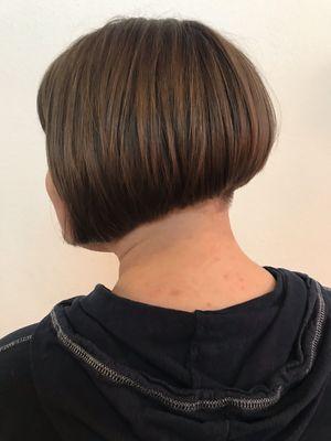 Undercut graduated bob