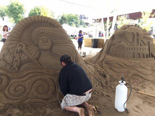 These sand sculptures are amazing!