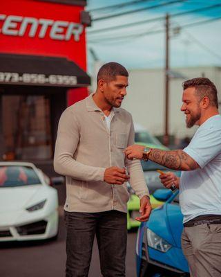 UFC Champion Alex Pereira taking the keys for his new LAMBO !!