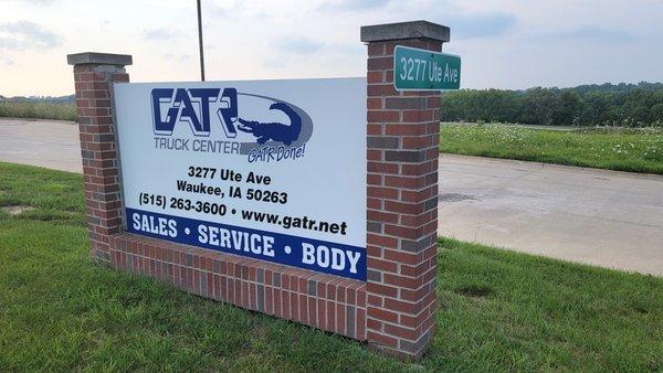 GATR Truck Center - Medium- and Heavy-duty Truck and Trailer Sales - Service - Body Shop - Wash Bay and Parts in Waukee, Iowa