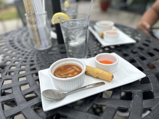 Soup and eggroll (complimentary with lunch menu)