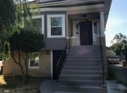 Beautiful Santa Fe home in Oakland with second downstairs rentable unit.