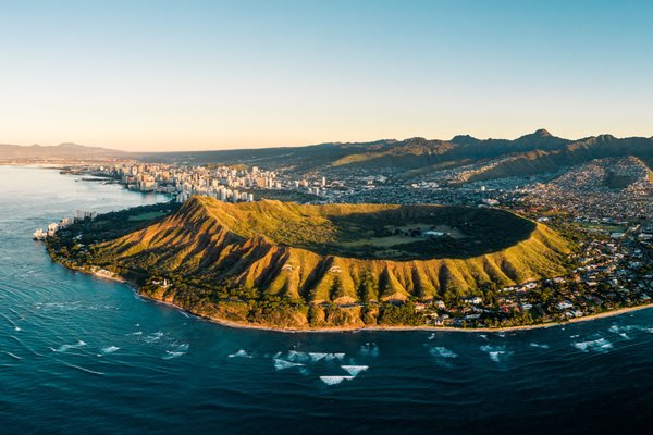 Tour of Diamond Head Crater & Waimanalo Beach