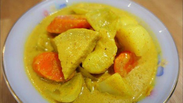 Yellow curry