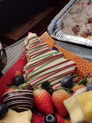 Christmas Tree and fruit