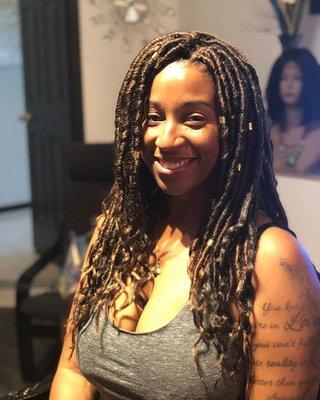 Protective style @kellynikolebeauty #crochethairstyles #fauxlocs #riverviewflhairstylist #thehairgrower #africanamericanhairstyles