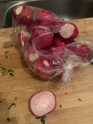 Old radishes stop  Buying and selling them !