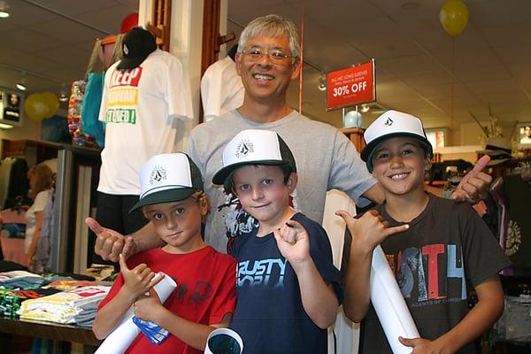 Founder Stephen Tsukayama with stoked HIC fans.