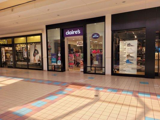 Claire's