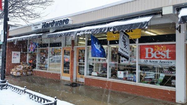 Winter at Clarendon Hills Hardware.