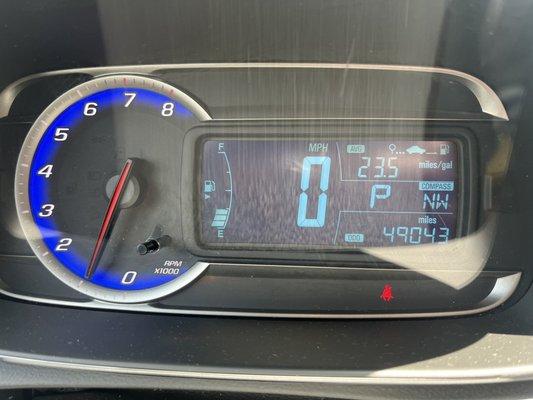 Photo 2: Car is due for oil change on august 2023, or at 53,343 miles.  My car is at 49044 miles and the meter reads 4% of oil.