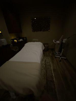 Facial room