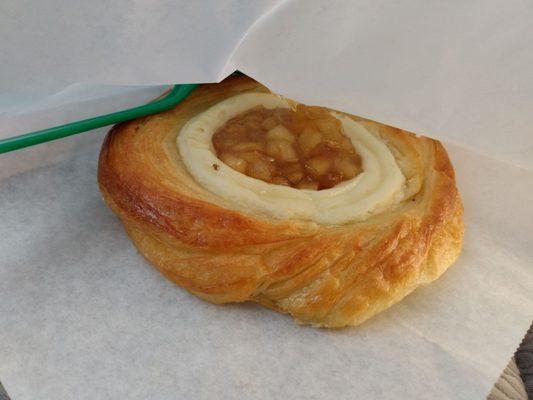 Apple cheese danish