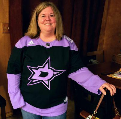 New Stars' Hockey Fights Cancer Sweater