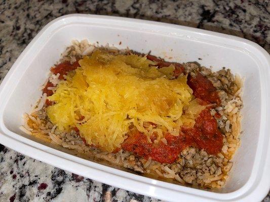 House ground pork sausage: (pork sausage, basmati rice, spaghetti squash, marinara sauce) 300 cal