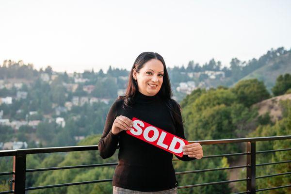 Gloria Lara - Proxima Realty Group