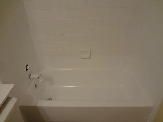 Tub and surround after refinishing