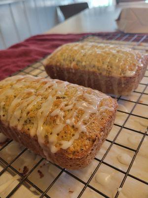 Lemon Poppyseed mini loaf