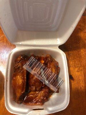 6 Pieces Buffalo Wings (Honey BBQ flavor)