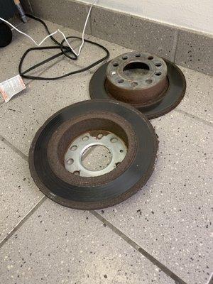 Rear brake rotors that are rusted.