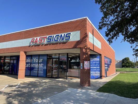 Fastsigns