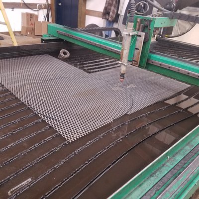 CNC Cutting expanded metal circle