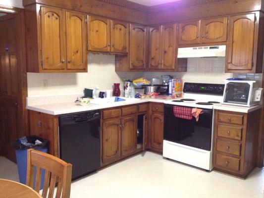 Busy family.  Needed help making kitchen a warm and inviting area.   Felt to cluttered and not enough space on counters.