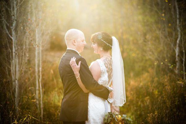 Rainy fall day wedding in Shevlin Park in Bend.