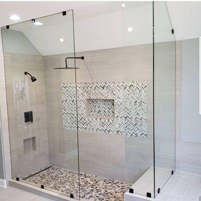 Large master shower with rainhead shower