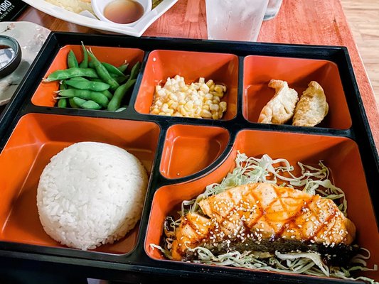 Teriyaki Salmon bento box: 2022