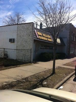 Big Head's Barber Shop