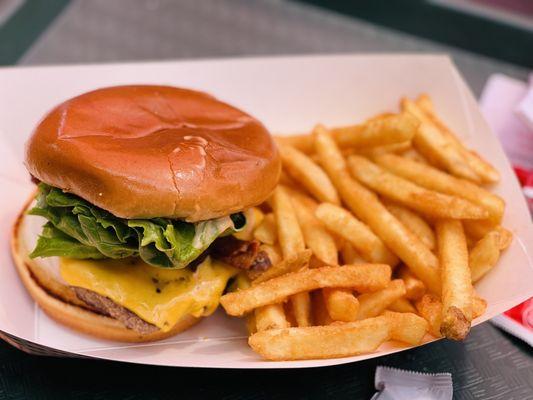 Bacon Cheeseburger w/ French Fries