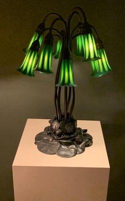 Day lily Tiffany Lamp on display