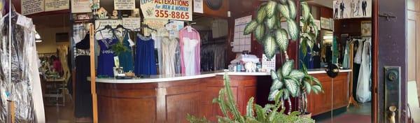 Counter and mirrored doors to dressing room