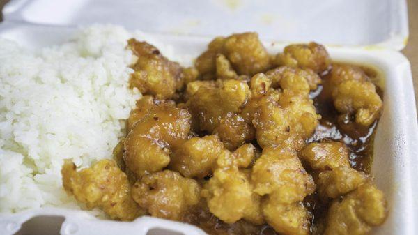 General Tso's Chicken Lunch Special