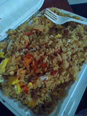 I ordered boneless spare rib tips and fried rice with egg and crab meat does anyone see anything other then rice.