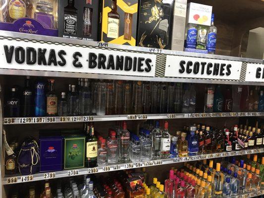 Derricks Liquor