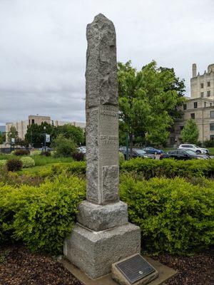 Oregon Trail Monument, Boise