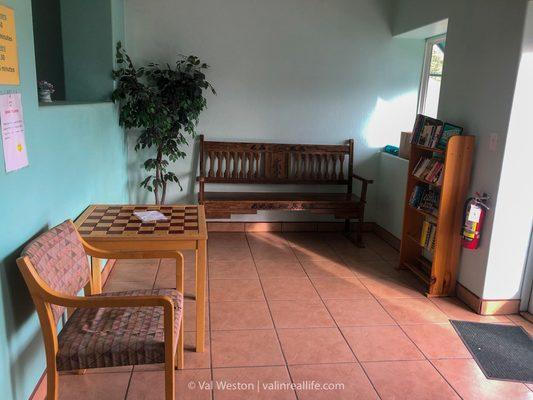 laundry room waiting area