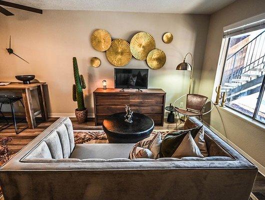 Living Room at Dakota Canyon Apartments