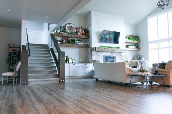 Modern Farmhouse Living Room. Lake Creek - Heber City, UT