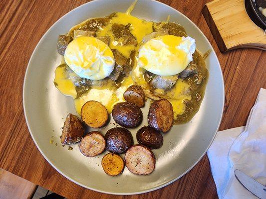 Green Chile benedict - 4/5