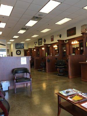 Roosters Men's Grooming Center