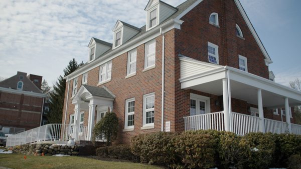 Side view of Evergreen Court, a Christian Health Community