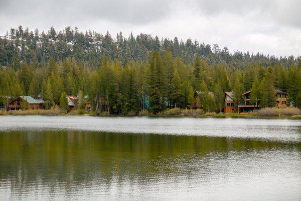 Lakefront homes on Donner Summit