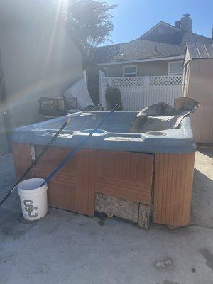 Jacuzzi spa removal (before)